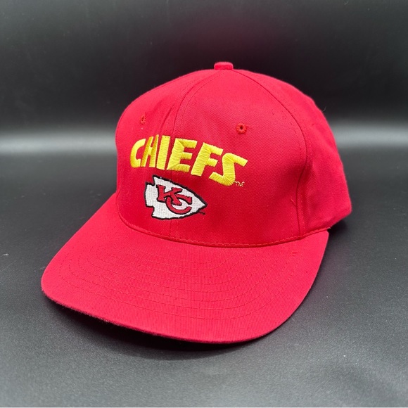 Vintage Kansas City Chiefs AJD Cap Corp Snapback Hat Cap Embroidered Red Yellow - Picture 1 of 9